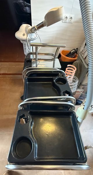 Mobiliario Peluquería Carrito y Soportes