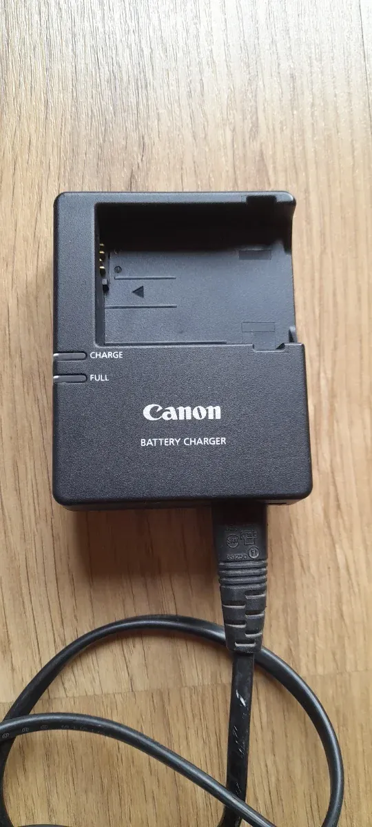 Cargador Canon LC-E8E