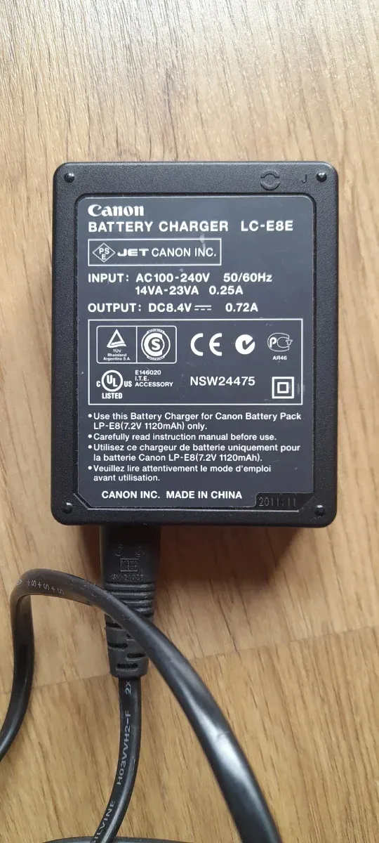 Cargador Canon LC-E8E