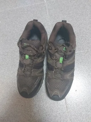Botas de trekking talla 42/43 y Bambas