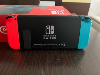 Nintendo Switch + Funda + Mario Kart 8 Deluxe