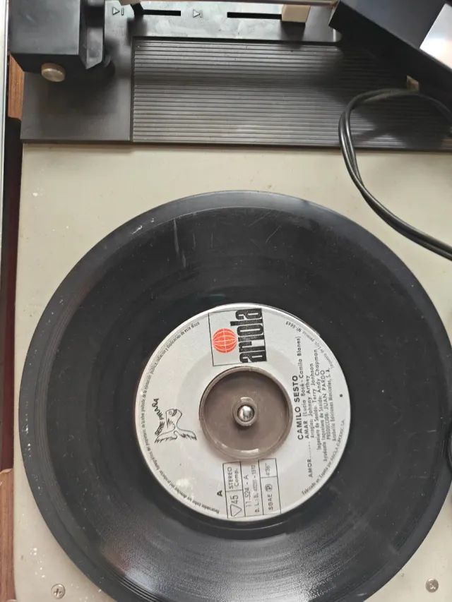 Tocadiscos IBERIA Maleta Vintage