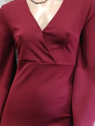 Vestido Burdeos Mangas Acampanadas