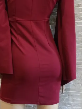 Vestido Burdeos Mangas Acampanadas