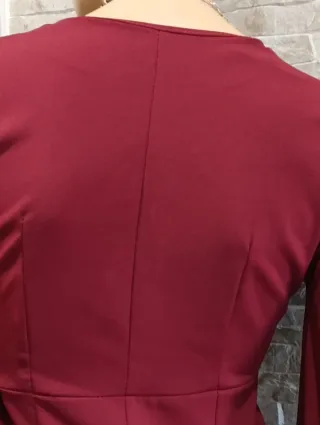 Vestido Burdeos Mangas Acampanadas