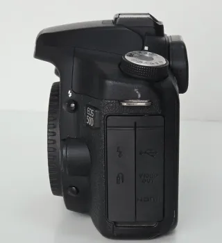 Canon EOS 50D + Lente EF 50mm F/1.8 II