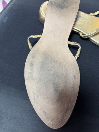 Sandalias doradas talla 41