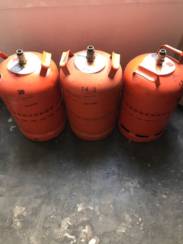 Bombonas embases naranjas