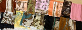 Lotto di 13 foulard
