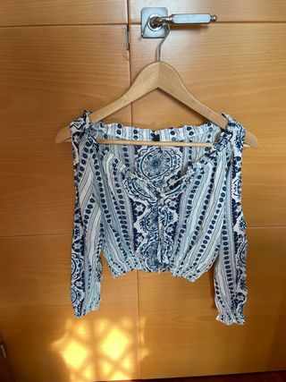 Blusa H&M Estampada Azul y Blanca