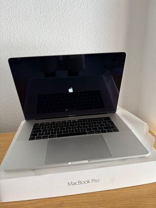MacBook Pro 15” (2019-2018) i7 16GB RAM 500GB SSD