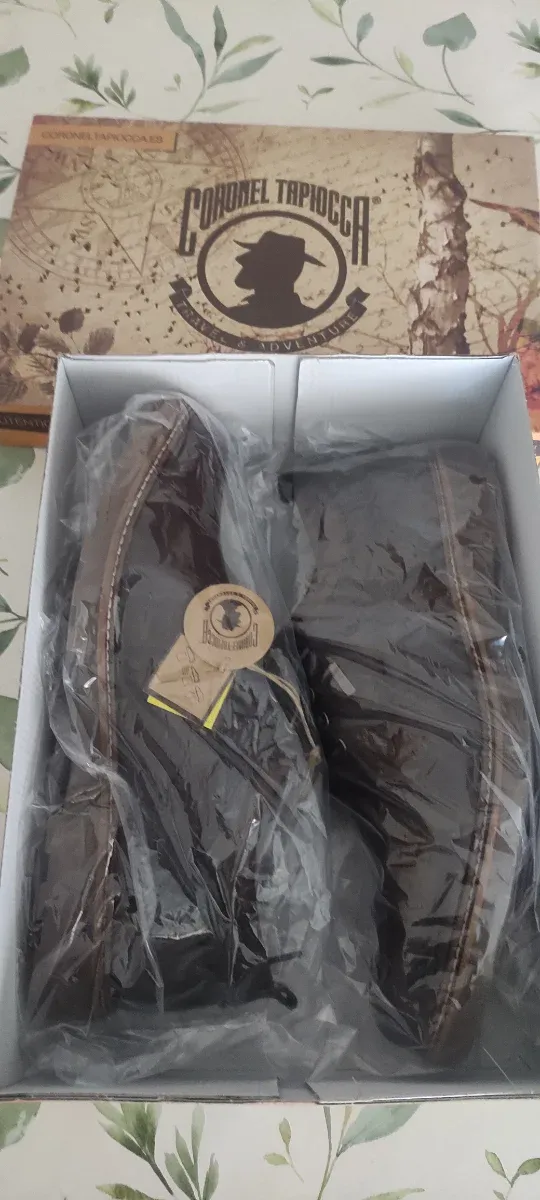 Zapatos de piel Coronel Tapiocca marrones