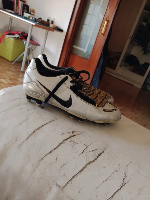 Zapatillas Fútbol Nike Total 90