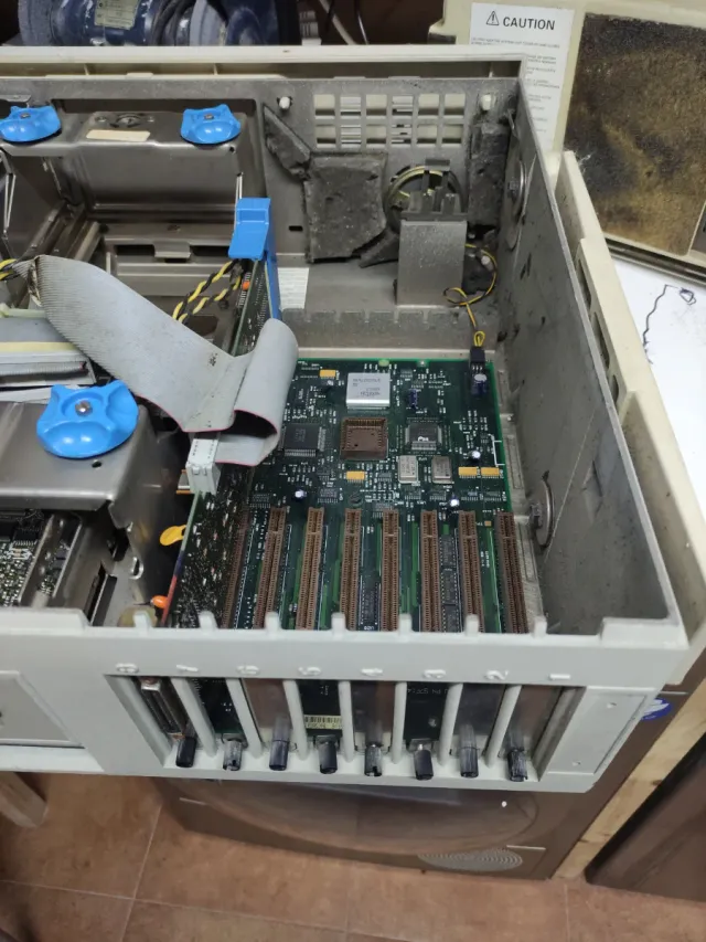 Vecchio Computer IBM Beige