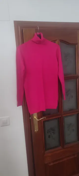 Jersey cuello alto rosa