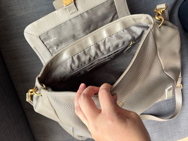 Bolso Marc by Marc Jacobs Gris