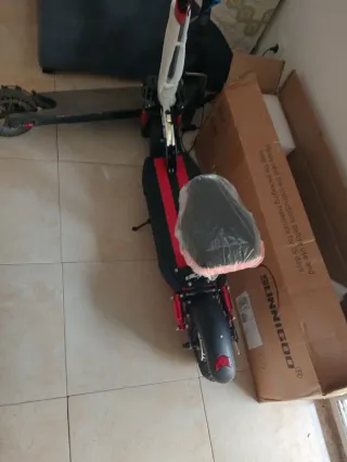 Patinete Eléctrico con Asiento