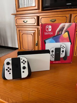 Nintendo Switch OLED Bianca nuova