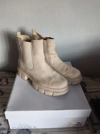 Botas Catwalk Beige Talla 38