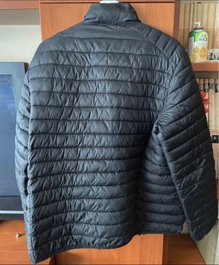 Plumas negro acolchado