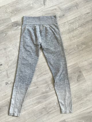 Leggings deportivos grises