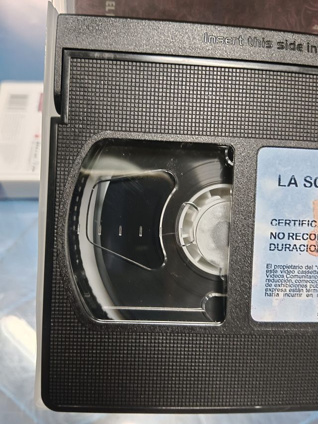 vhs, 3 películas especial Kirk douglas + retrato en marco