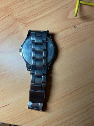 Reloj de pulsera plateado para hombre