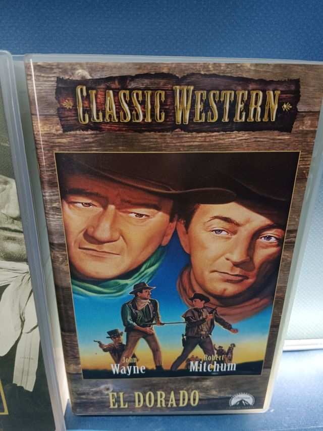 5 cintas VHS , JOHN WAYNE, classic western, El dorado, Rio Bravo, Los tres padrinos y mas
