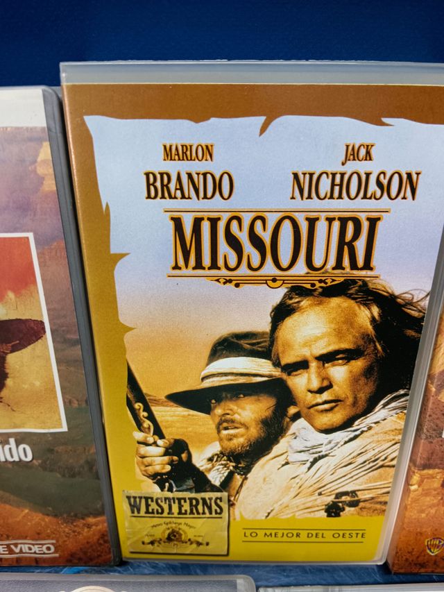 7 cintas VHS , Western, El jinete pálido, Solo ante el peligro, El fuera de la ley, Veracruz y mas