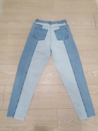 Pantalón vaquero bicolor