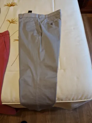 Pantalón chino Pedro del Hierro gris