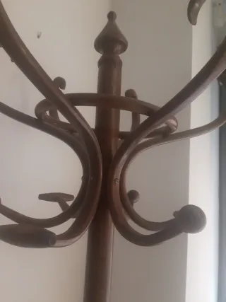 Perchero de madera vintage