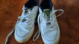 Zapatillas Nike Air Force 1 verdes y blancas