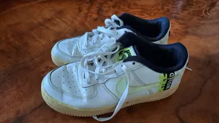 Zapatillas Nike Air Force 1 verdes y blancas