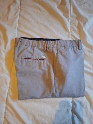 Pantalón tipo docker hombre gris