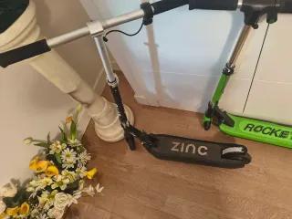 Patinete eléctrico Rocket y Zinc