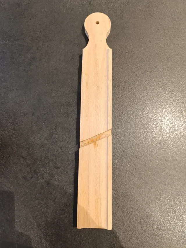 Portafrutta con delfini e tagliere in legno