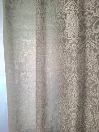 Lote Colcha bouti matrimonial + Cortinas grises
