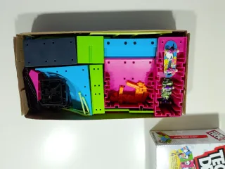 Tech Deck Neon Invasion Mega Park