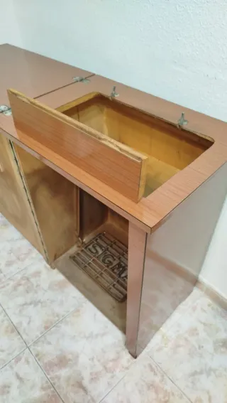 Mesa de máquina de coser Sigma