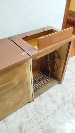 Mesa de máquina de coser Sigma