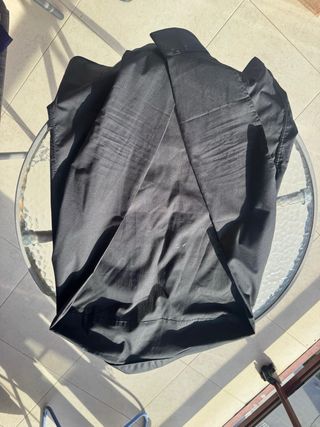 Camisa de vestir negra con botones