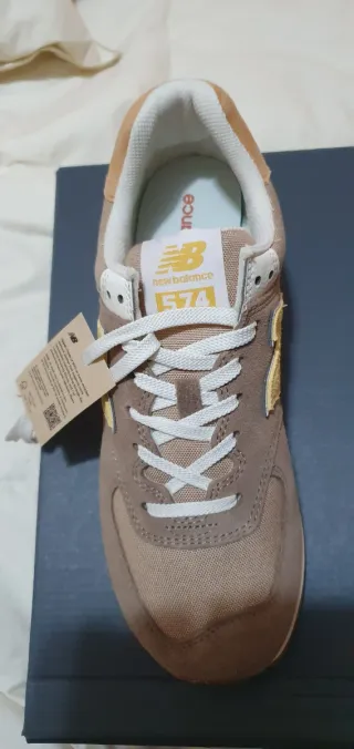 New Balance 574 Talla 42 Gris