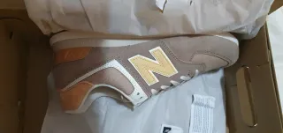 New Balance 574 Talla 42 Gris