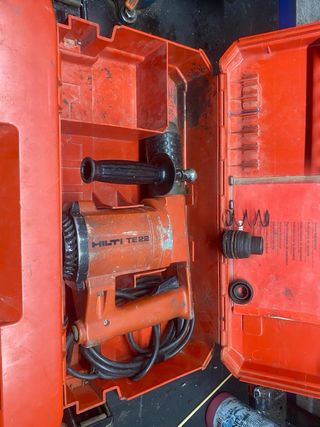 Hilti TE22 para reparar