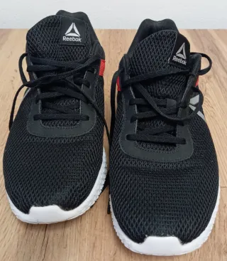 Zapatillas REEBOK talla 45 Negras y Rojas