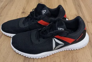 Zapatillas REEBOK talla 45 Negras y Rojas