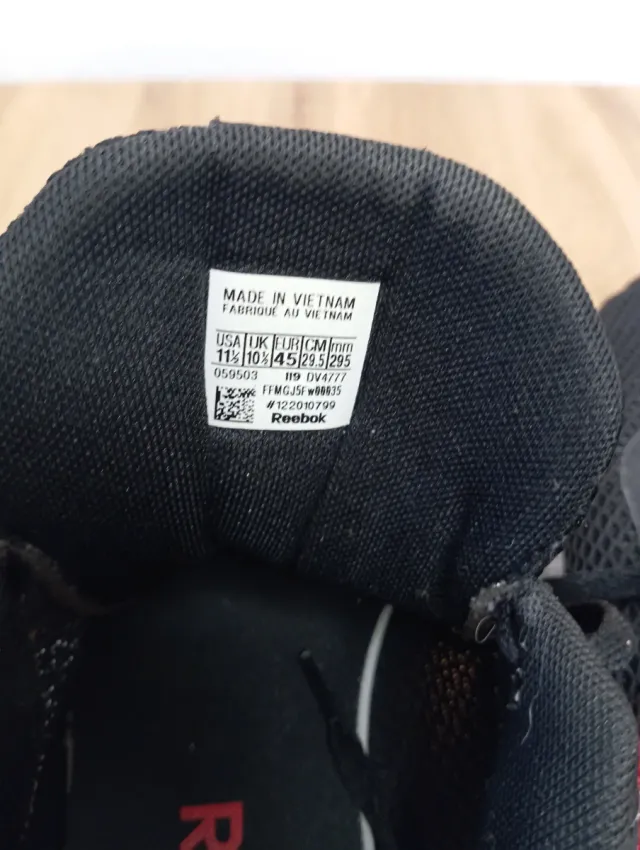 Zapatillas REEBOK talla 45 Negras y Rojas