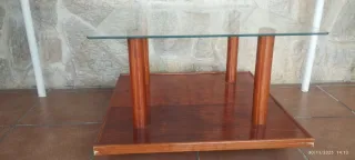 Mesa baja madera y cristal 60 x60 CMS y 38 alto