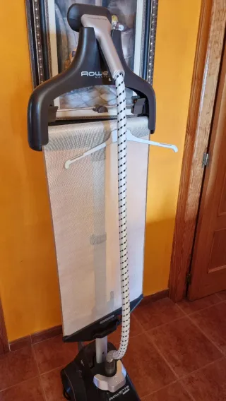 Plancha Vertical Rowenta Master Valet 1500W